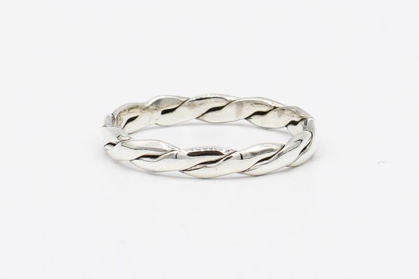 Naia ring
