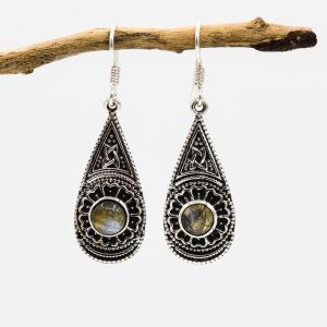 Vaahtsya earrings